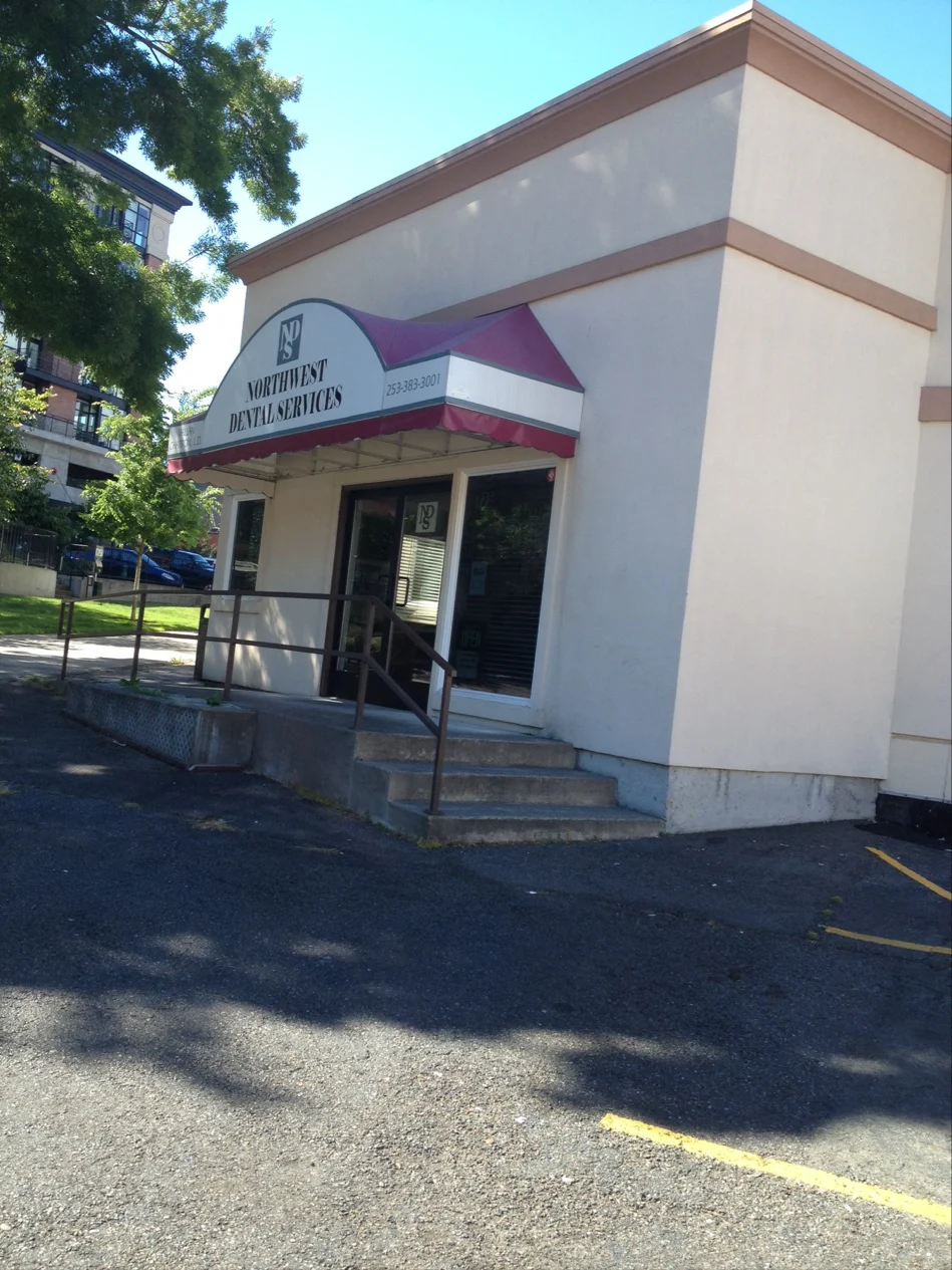 Northwest Dental Services & Denture Implant Center Picture 7