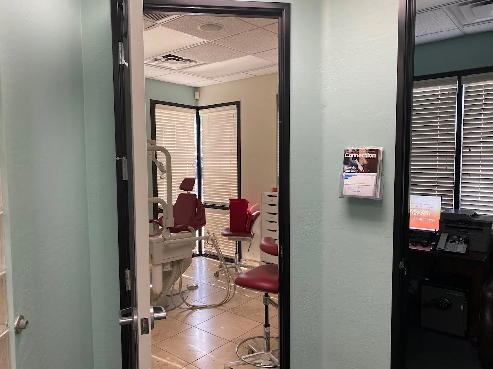 Delux Dental Avondale Picture 2