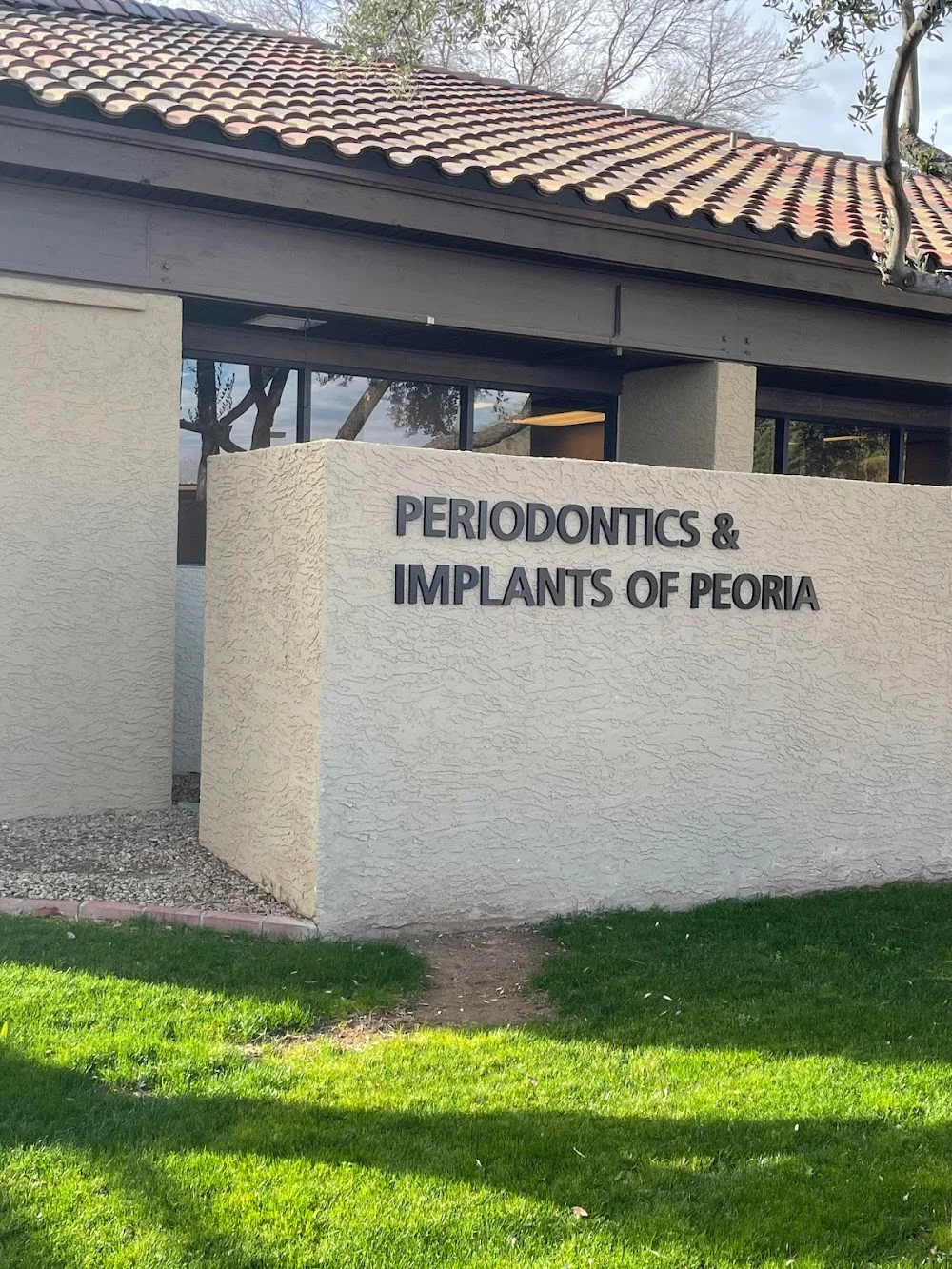 Periodontics and Implants of Peoria - Dr. Grayson Burgardt DDS, MSD Picture 3