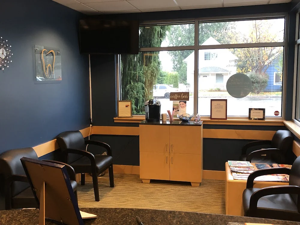 Everett Premier Dentistry: Sumit Makker D.D.S & Andrew Busev D.D.S. Picture 2