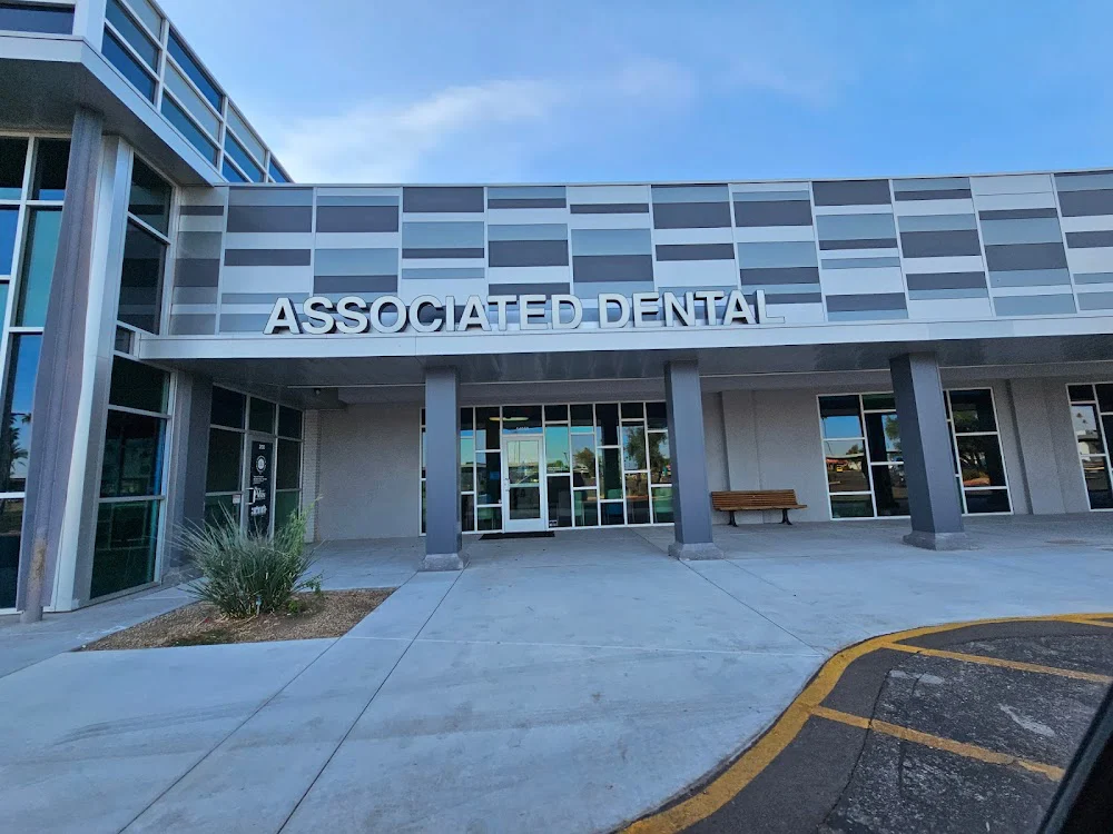 Associated Dental Care Sun City Picture 8