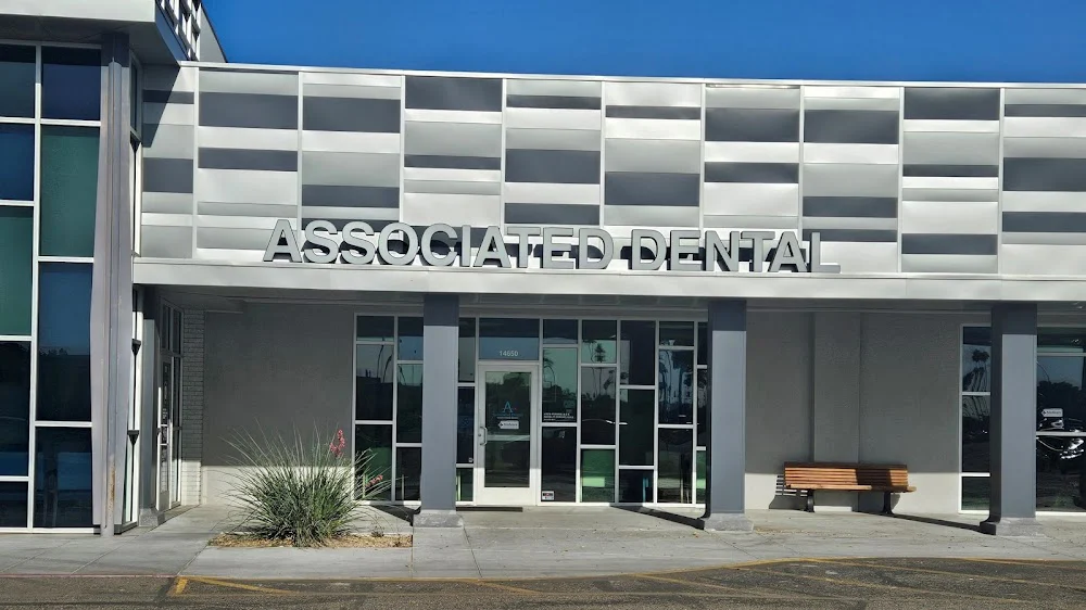 Associated Dental Care Sun City Picture 1