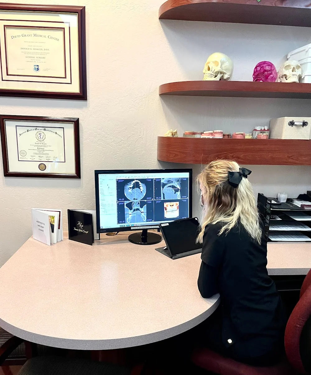 Arizona Center for Oral Surgery Picture 8