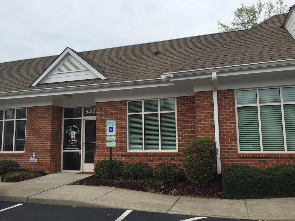 Glenside Dental: Ailin Shan DMD Picture 1