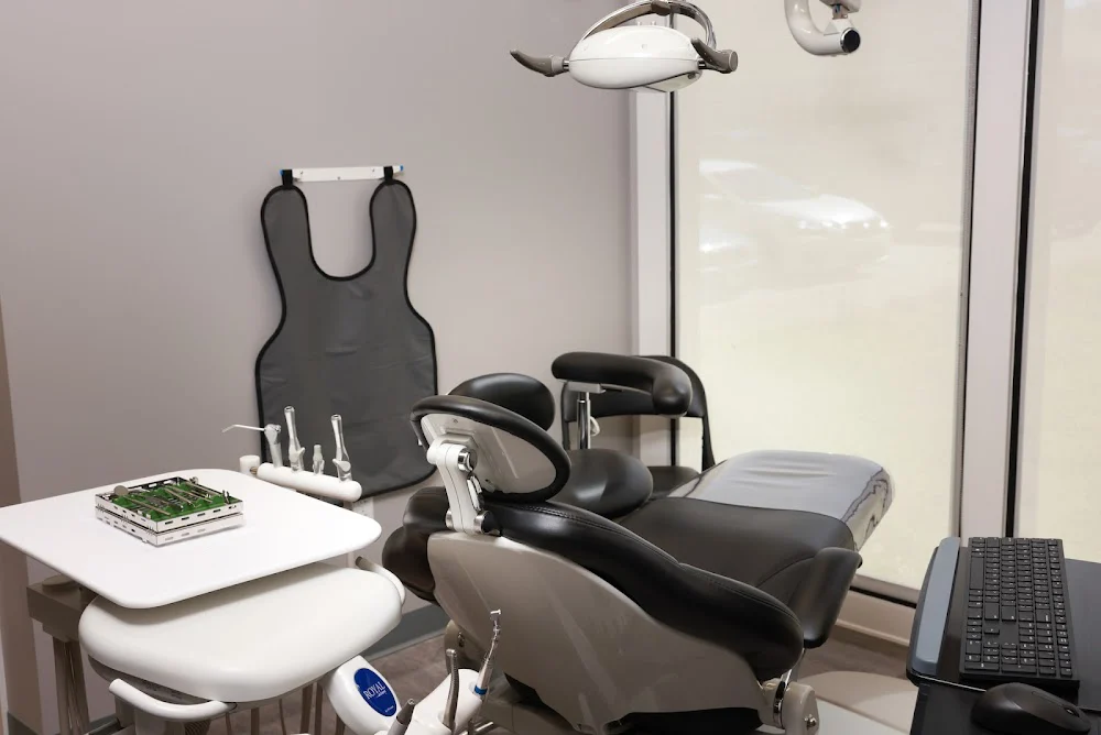 Commonwealth Endodontics Picture 2