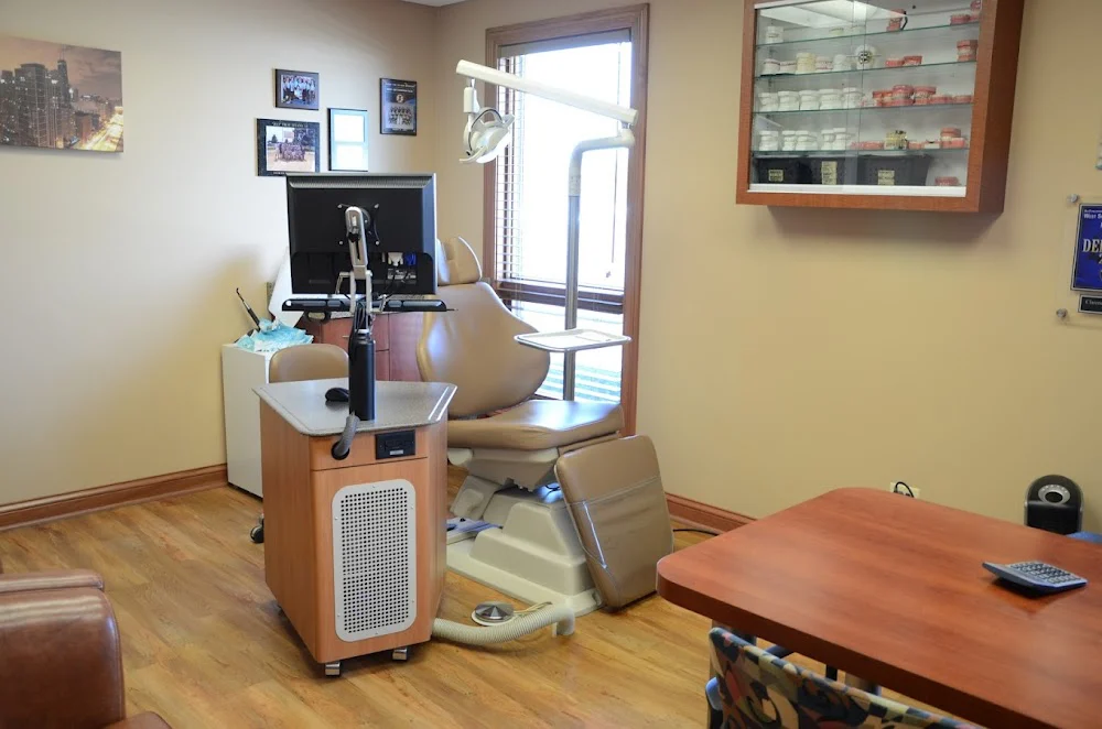 Red and Ritchey Orthodontics - Joliet Picture 1