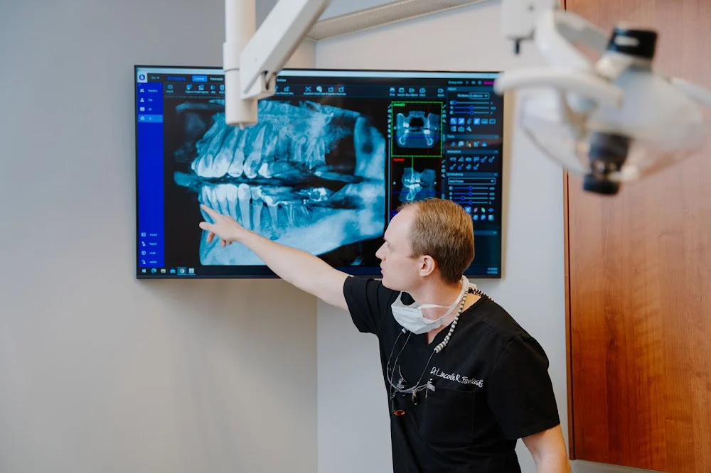 Cumming Dental Implant Center Picture 4