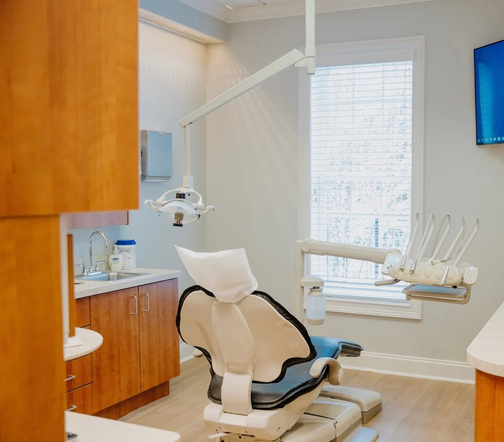 Cumming Dental Implant Center Picture 8