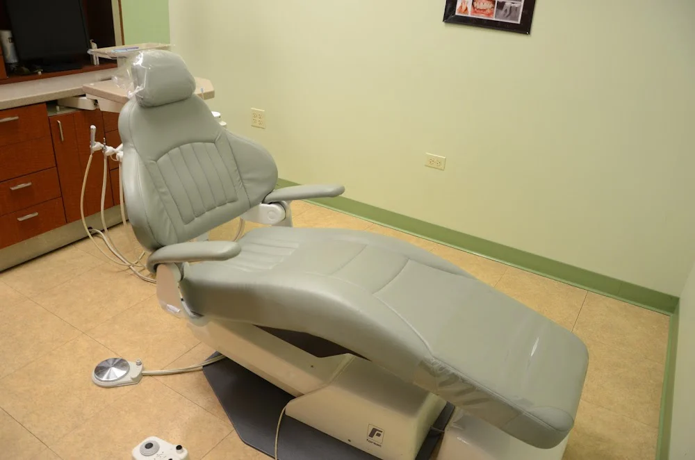 Crestlake Dental Care Picture 4