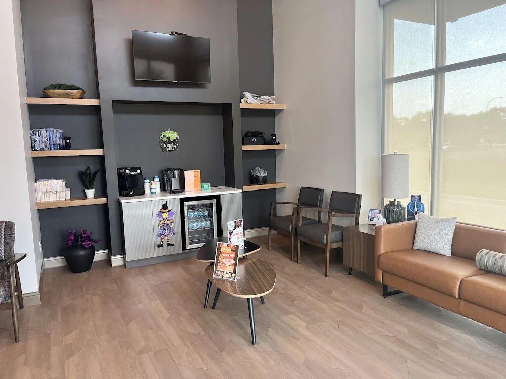 Boulevard Place Dental Care Picture 6