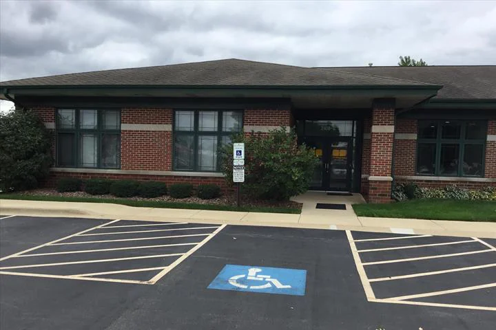 Crest Hill Family Dental Picture 1