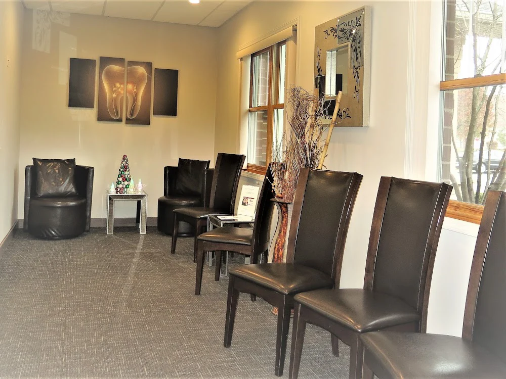 Aurora Bright Dental Picture 9