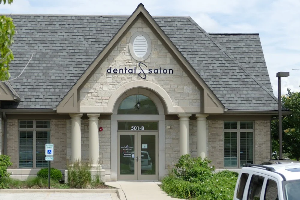 Dental Salon Schaumburg Picture 1