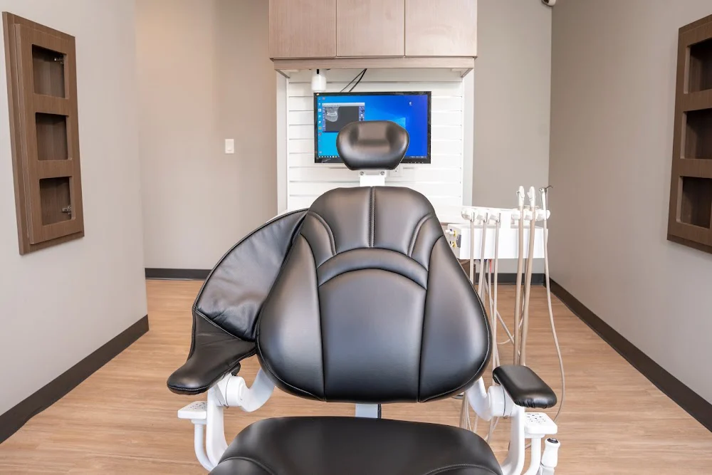 Above & Beyond Dentistry & Implants Picture 1