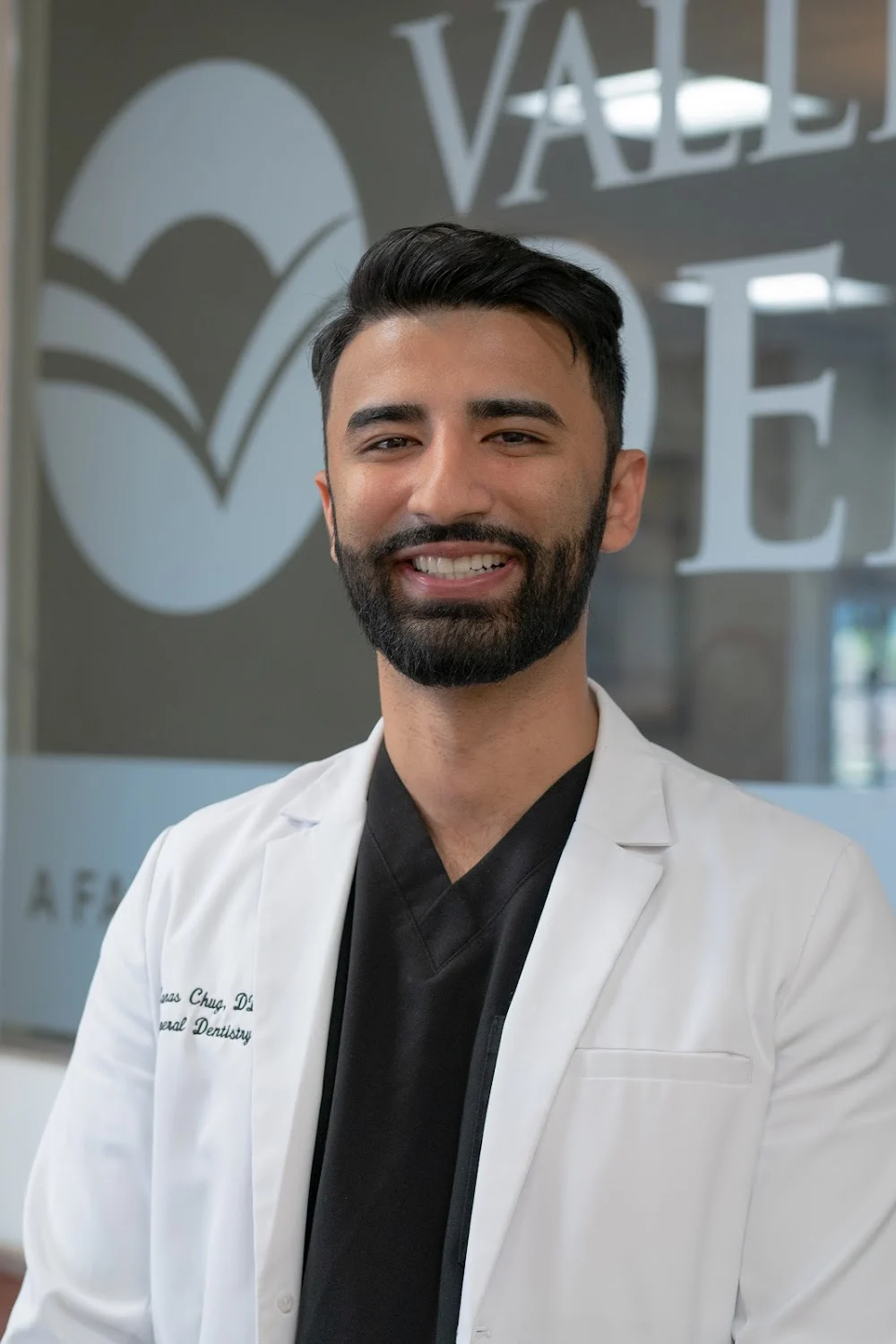 Dr. Manas Chug, DDS Picture 1