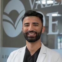 Dr. Manas Chug, DDS ico
