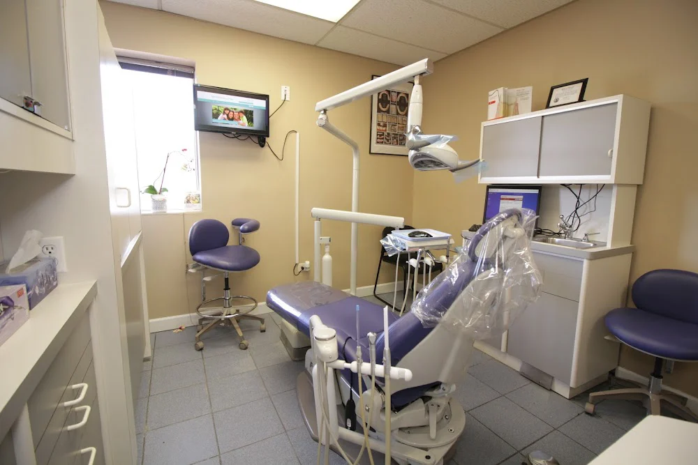 My Smiles Dental Center Picture 3
