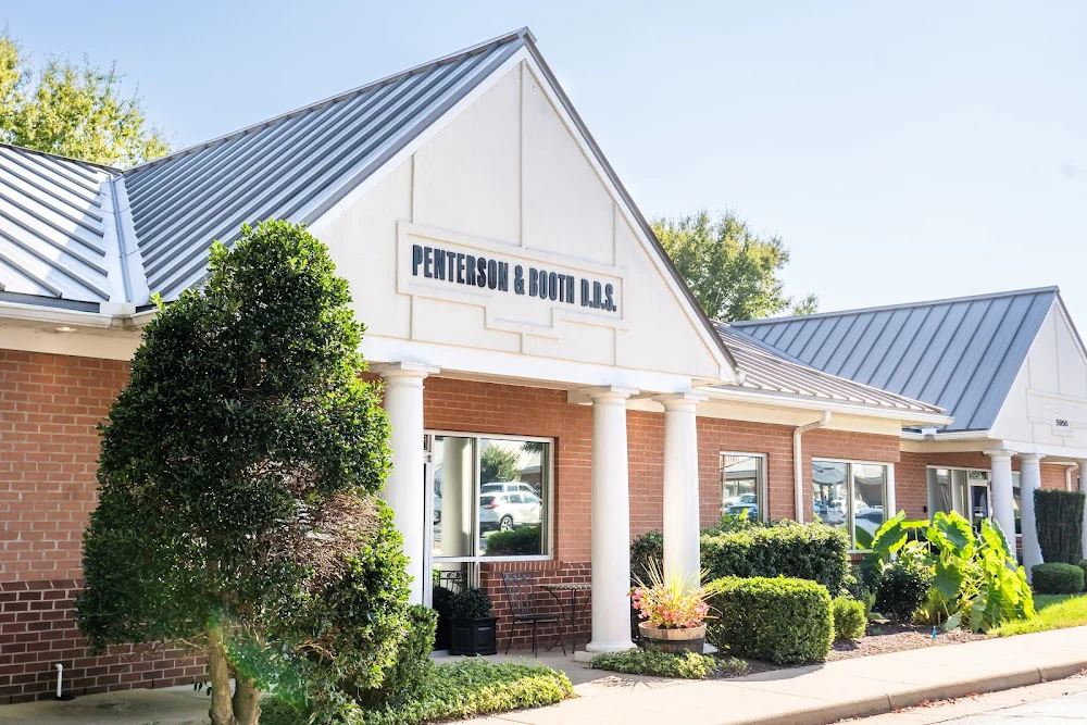 Penterson & Booth Family and Cosmetic Dentistry Picture 1