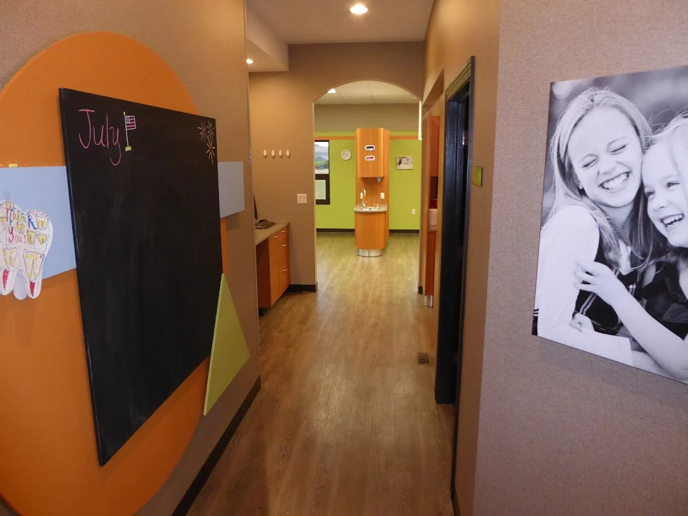 Pediatric Dental Care, Inc., Lynn M. Karr DDS Picture 10