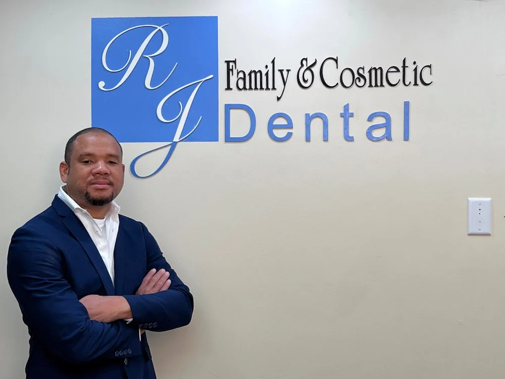 RJ Dental - Teaneck Picture 1