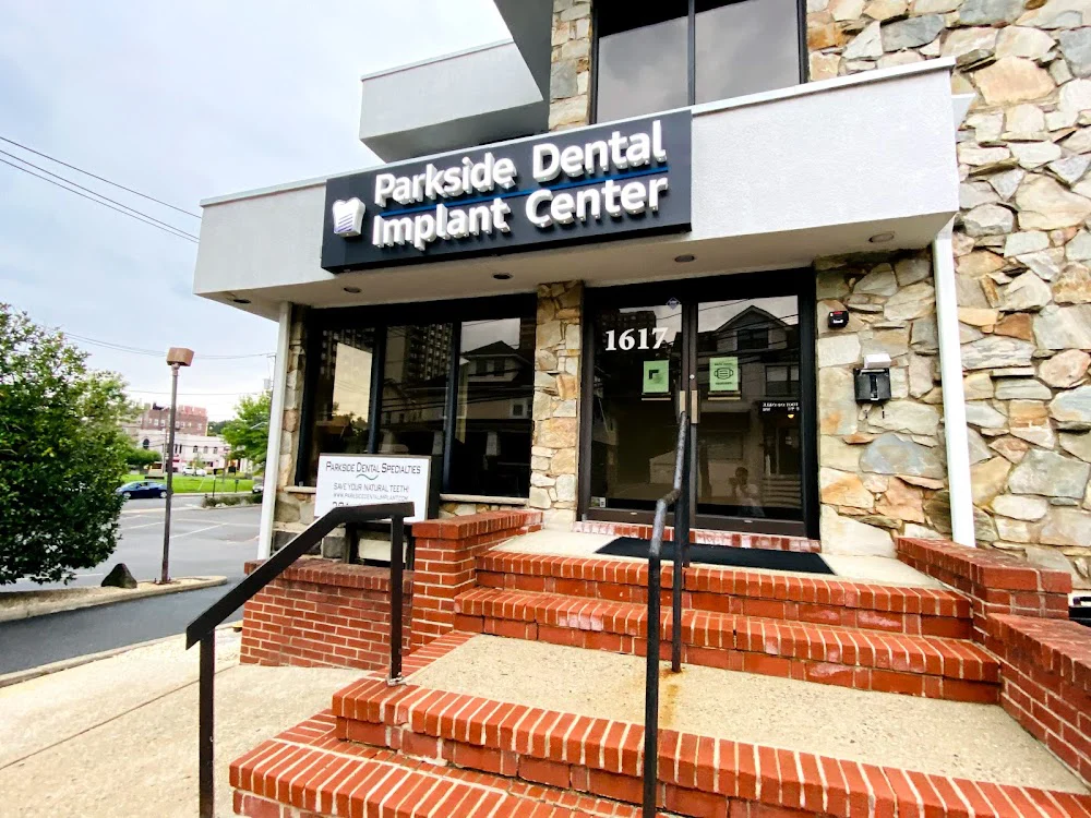 Parkside Dental & Implant Center Picture 2
