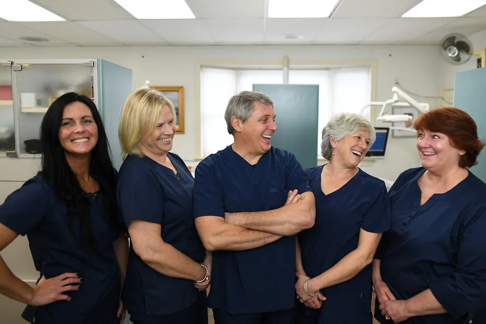 Lipkowitz Dental Associates Picture 2