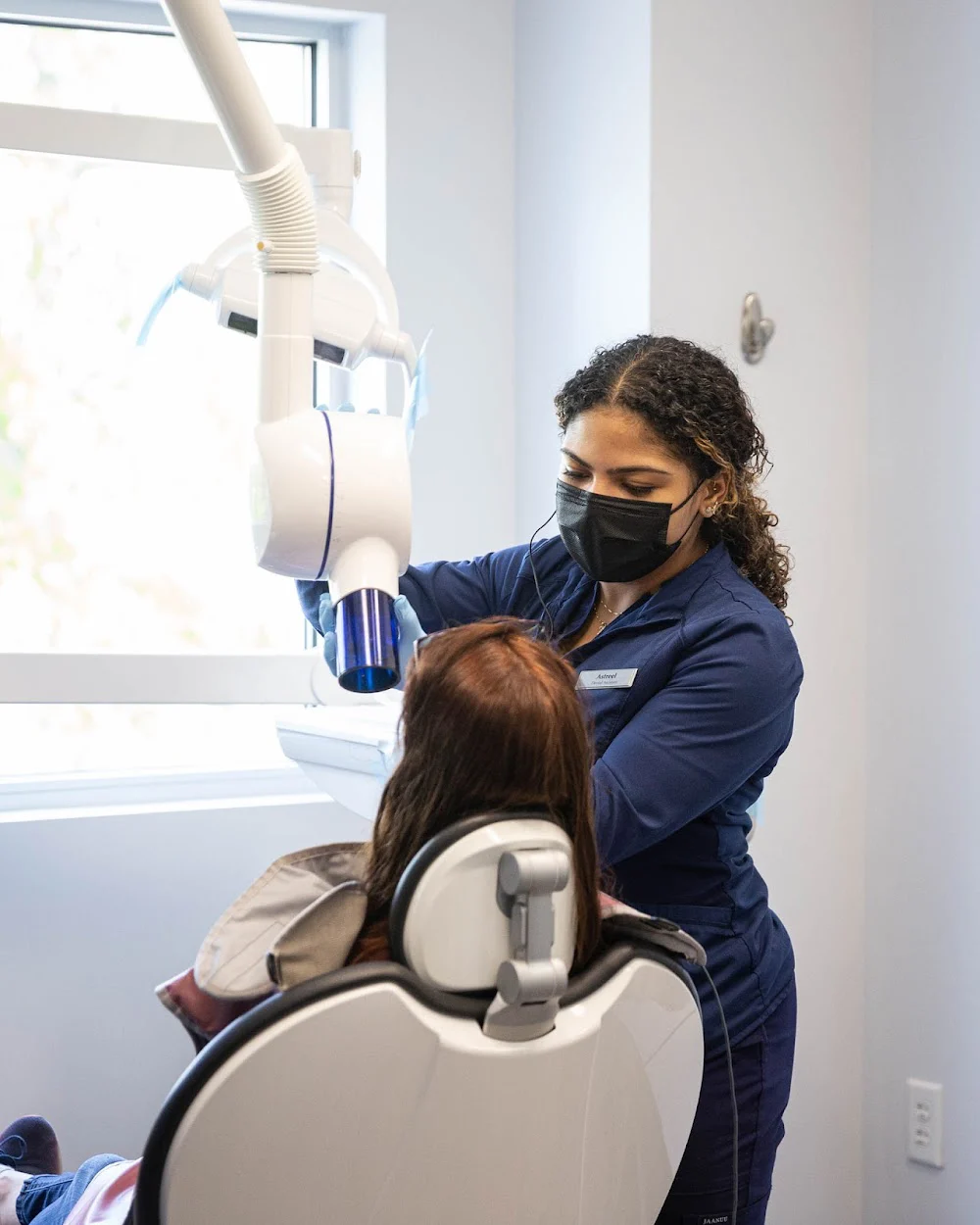 Unique Smile Dental Associates Picture 3