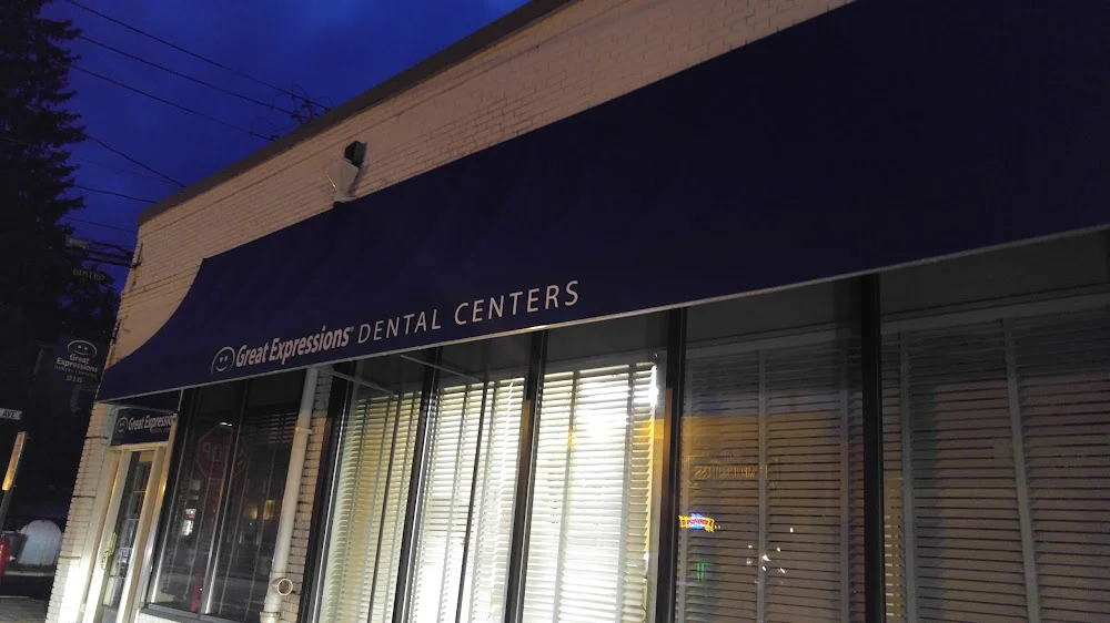 Great Expressions Dental Centers - Sea Cliff Picture 2