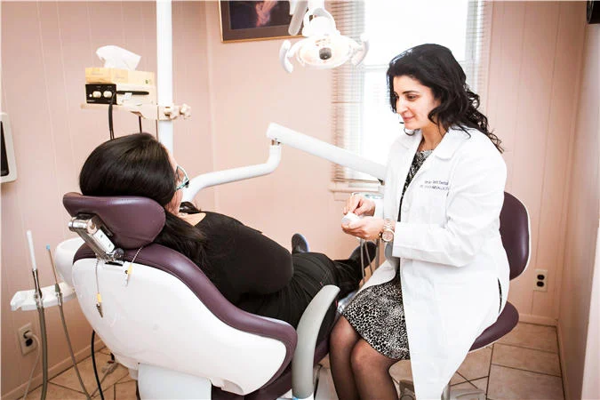 Smiley Teeth Dental Picture 3