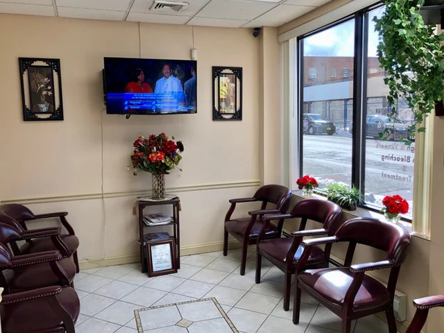 Mary Fares Mallouhi, DDS Picture 1