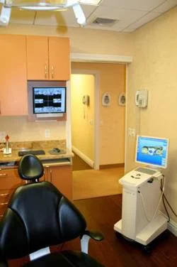 Keith Arbeitman DDS & Angelika Shein DDS PC Picture 4
