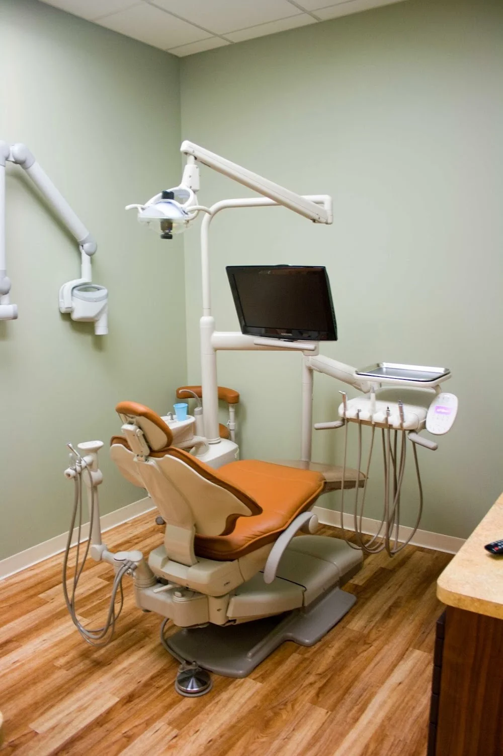 Artistic Dental - Dr. Miriam Bookman & Dr. Jason Goldberg Picture 5