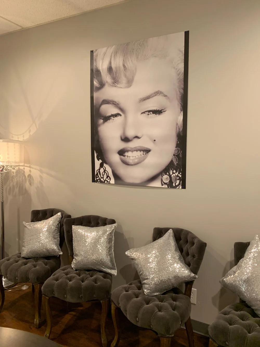 Glamorous Smile Dental Spa Picture 5