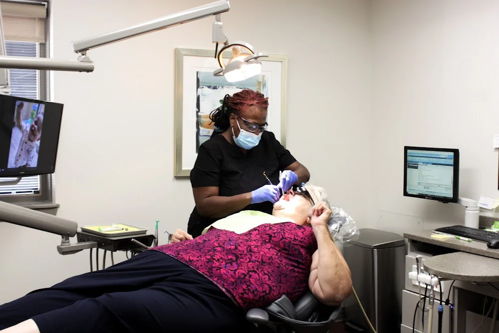 Mint Dental Picture 6