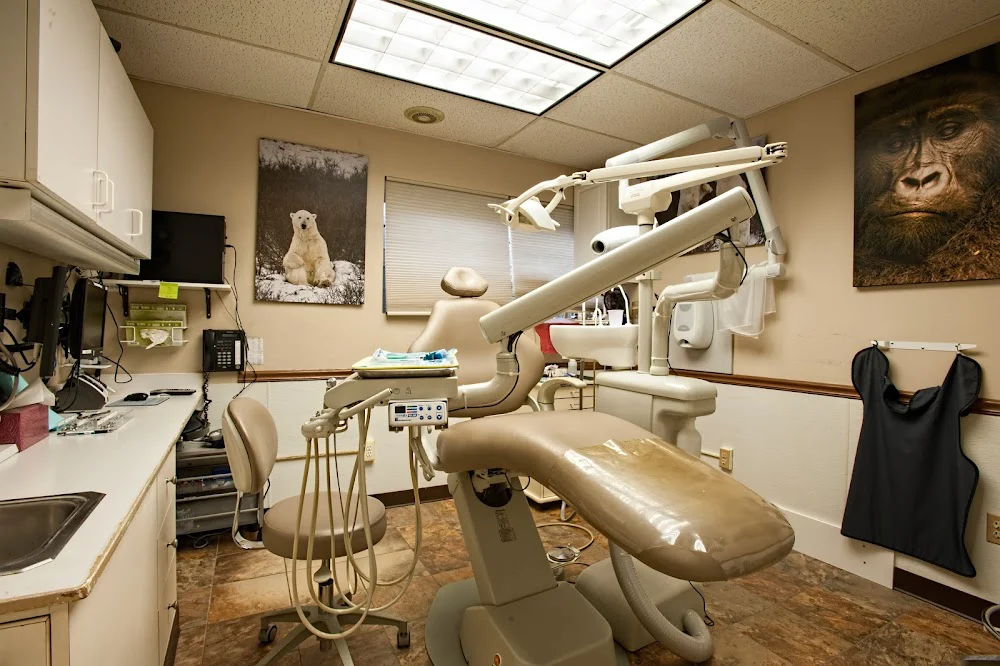 Delvalle Tony DDS Picture 7