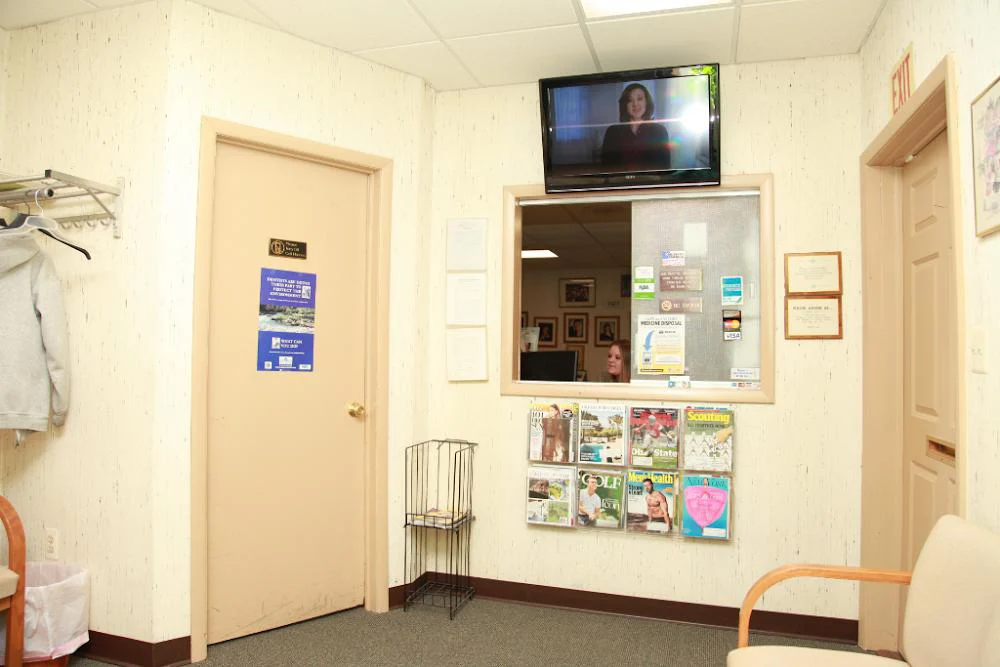 SMILE LI DENTISTRY LLC Picture 9