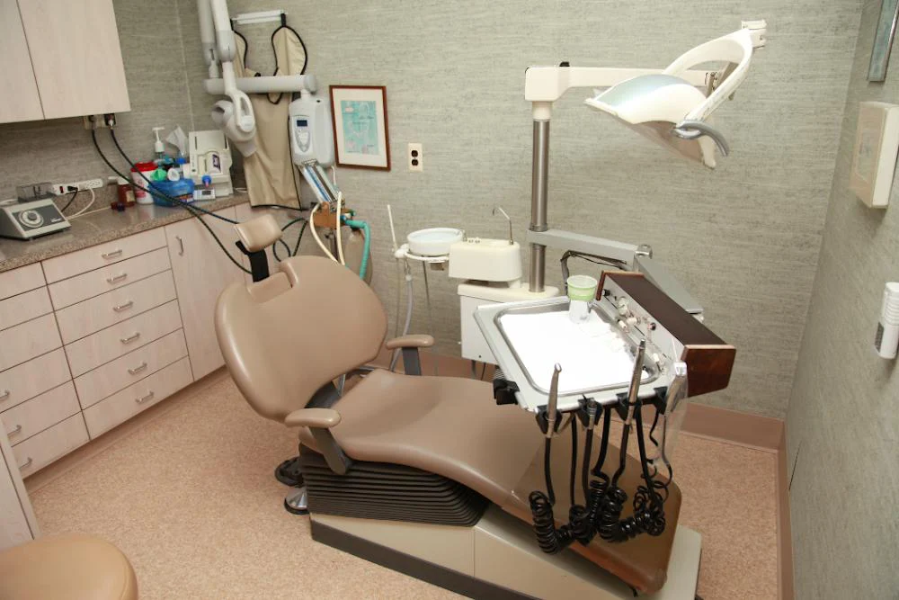 SMILE LI DENTISTRY LLC Picture 6