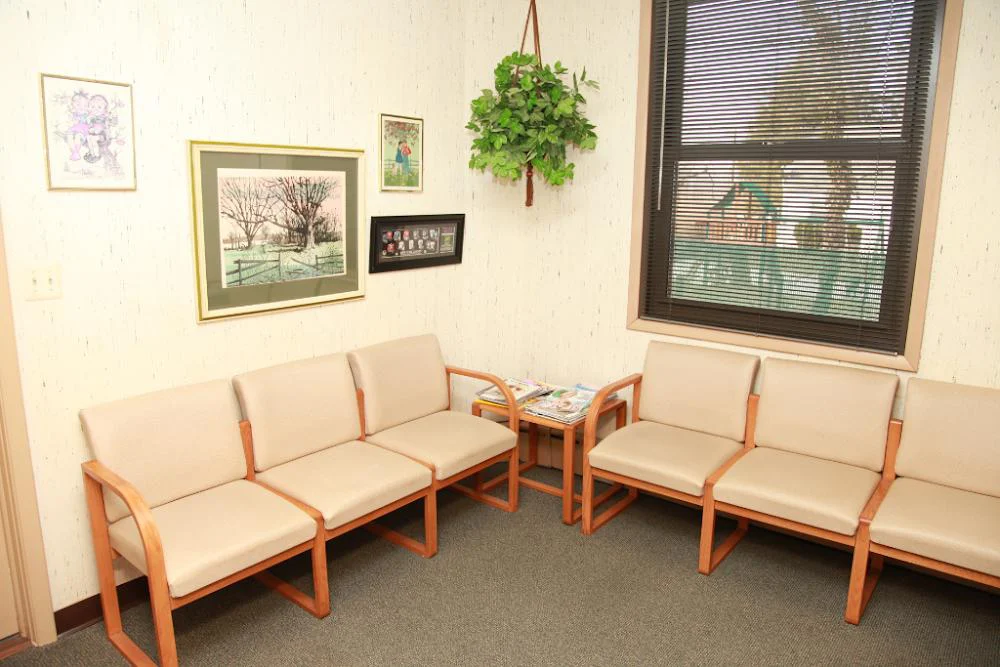 SMILE LI DENTISTRY LLC Picture 1
