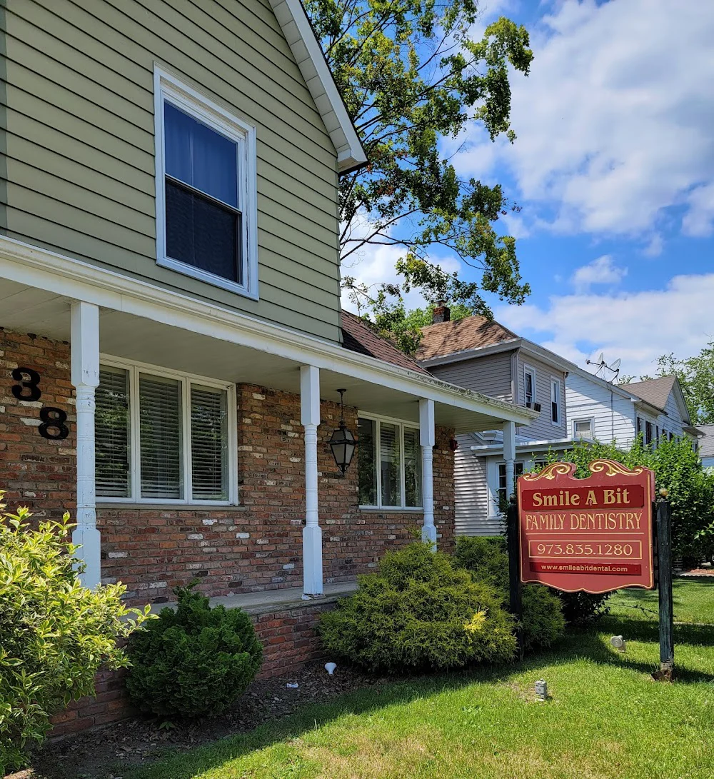 Smile A Bit Dental - Pompton Lakes Picture 1