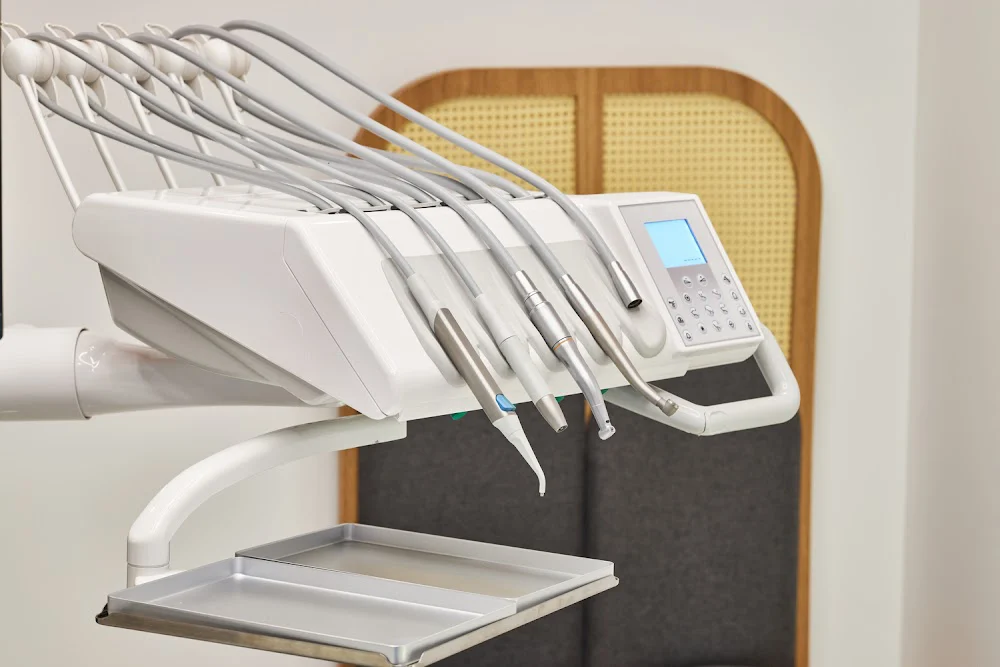 Hawthorne Dental Associates Picture 8