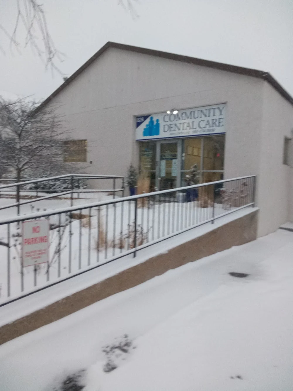 Community Dental Care - St. Paul Picture 2