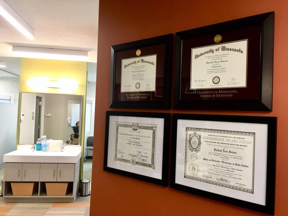 Dr. Vladimir Leon DDS, MSD Picture 9