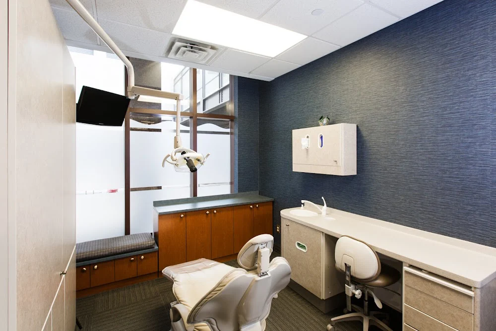 St Paul Dental Center: Trowbridge Joseph P DDS Picture 4