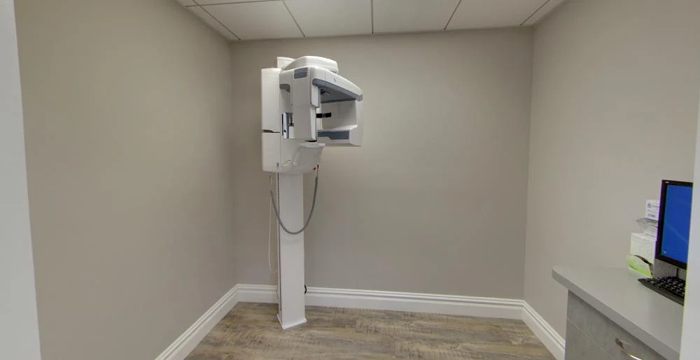 Dental365 - Bellmore Picture 4