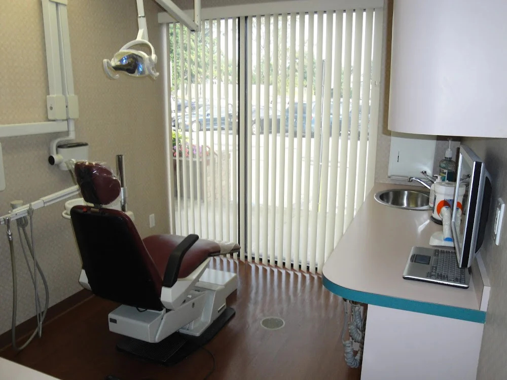Lawrence R Rosenzweig, DDS Picture 5