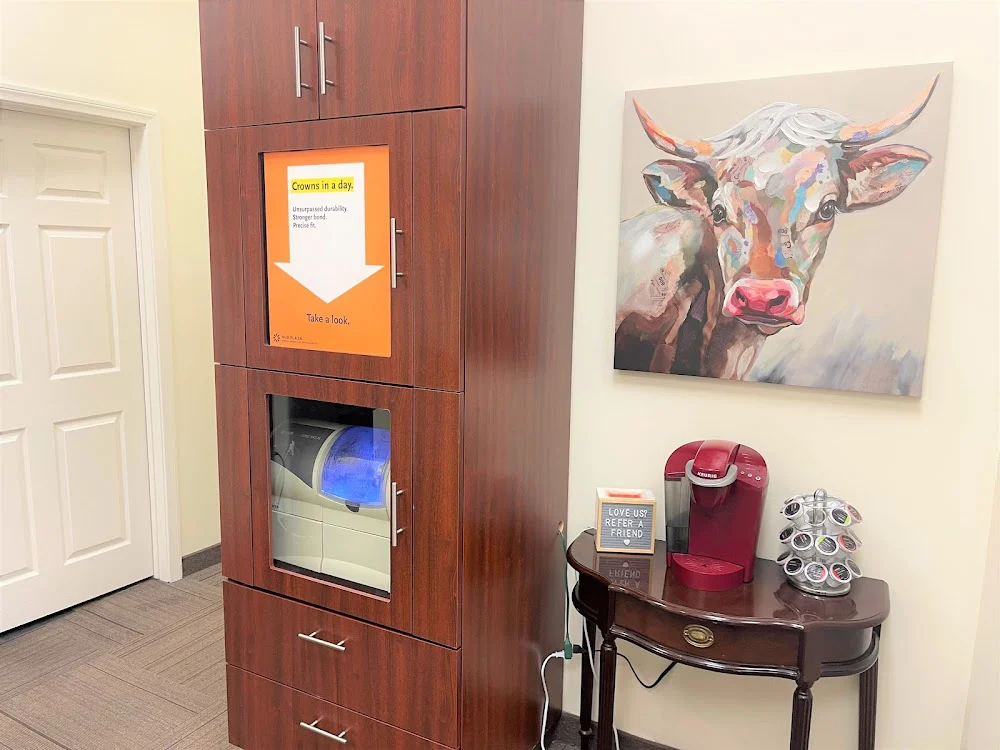 Hub Plaza Dental Group and Orthodontics Picture 8