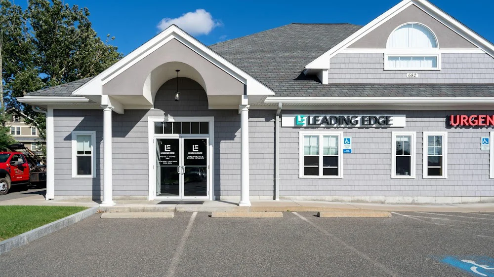 Leading Edge Periodontics & Dental Implants Easton Picture 6