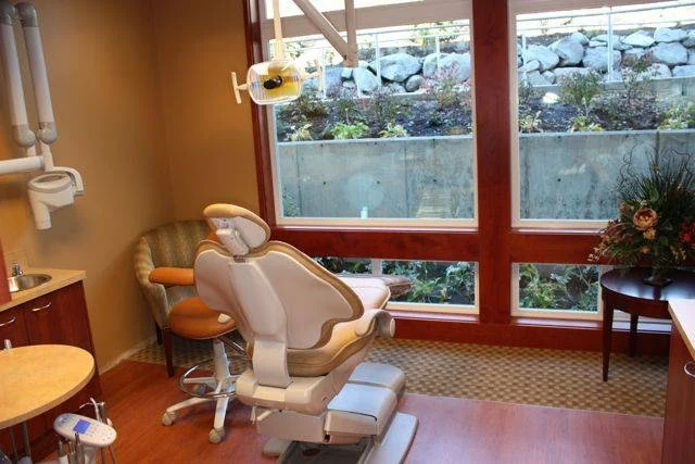 Johns Family and Implant Dentistry Picture 8