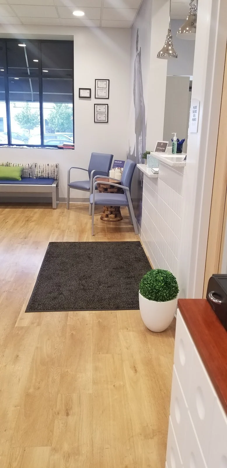 DentalWorks & Orthodontics Aurora Picture 2