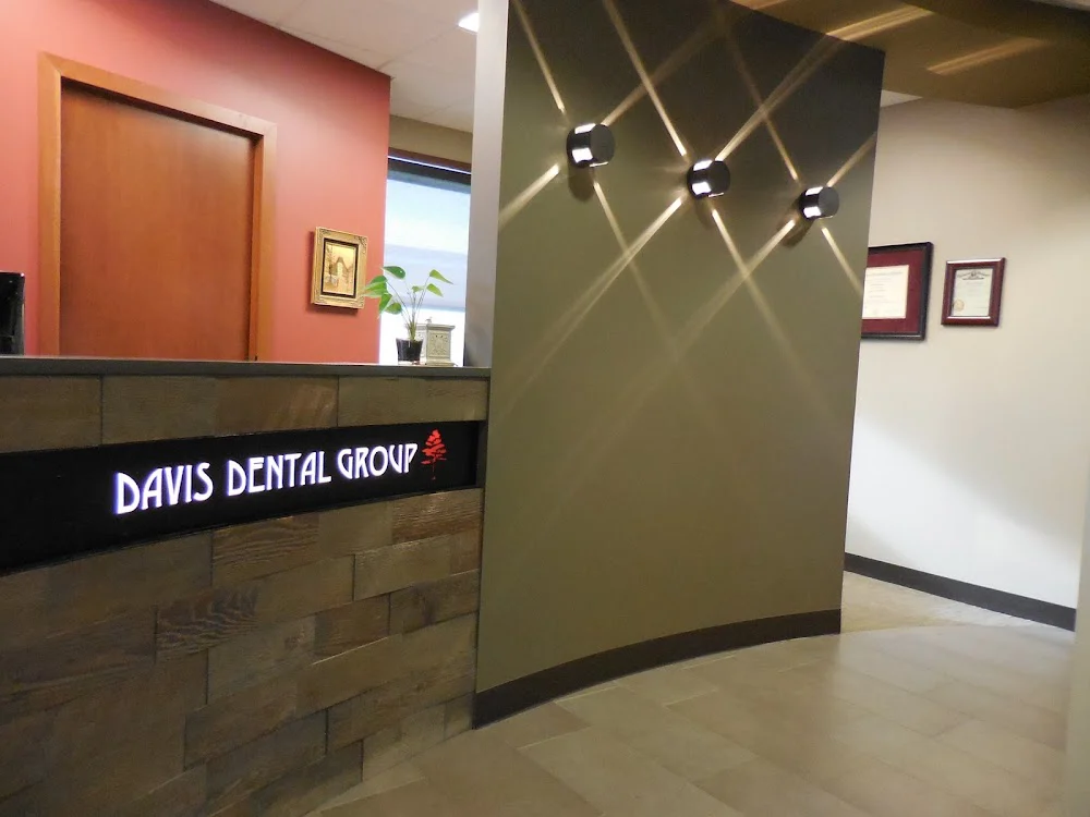 Davis Dental Group Picture 4
